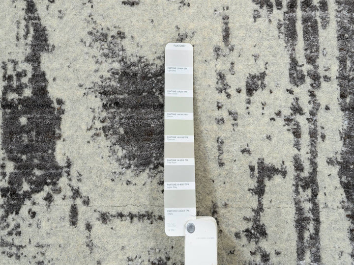 10'0" x 10'0" New Hand Loomed Black Wool & Silk Round Oriental Rug - MOA10263749