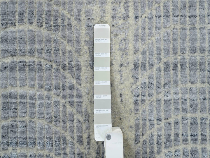 6'0" x 9'0" New Hand Loomed Grey Wool & Silk Rectangle Oriental Rug - MOA10263753