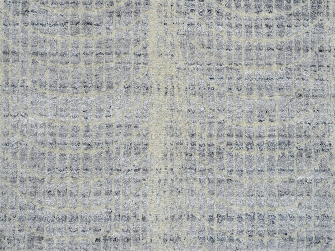 2'6" x 12'0" New Hand Loomed Grey Wool & Silk Runner Oriental Rug - MOA10263754