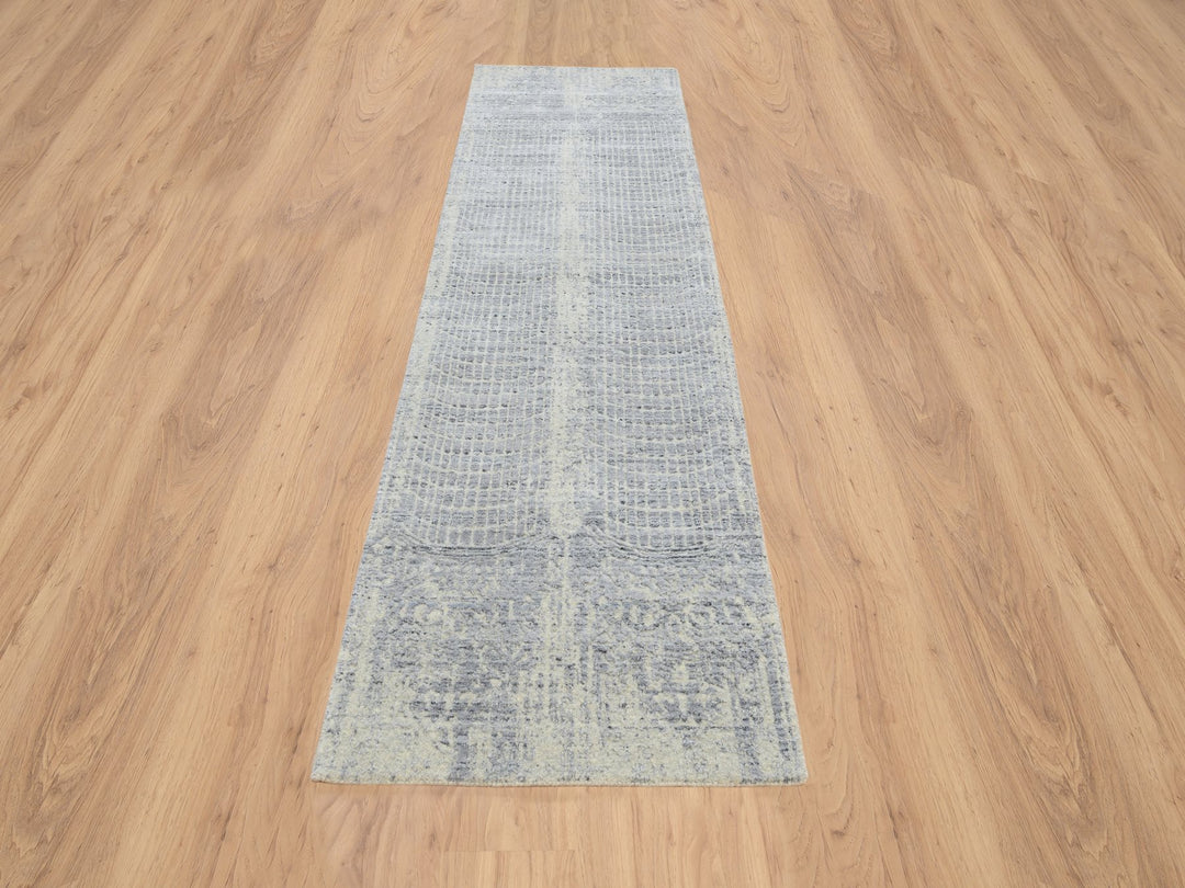 2'6" x 10'0" New Hand Loomed Grey Wool & Silk Runner Oriental Rug - MOA10263757