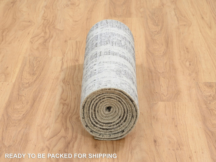 2'6" x 11'10" New Hand Loomed Black Wool & Pure Silk Runner Oriental Rug - MOA10264327