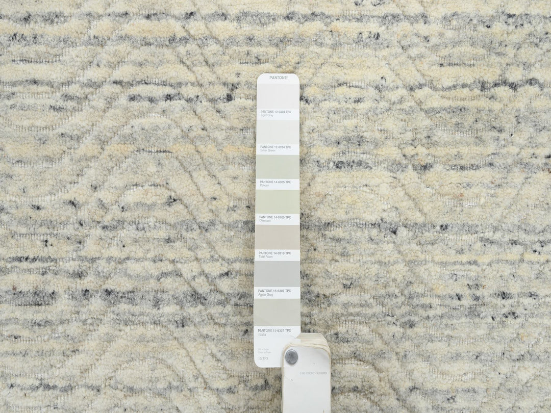 9'10" x 9'10" New Hand Loomed Beige Wool Round Oriental Rug - MOA10264605