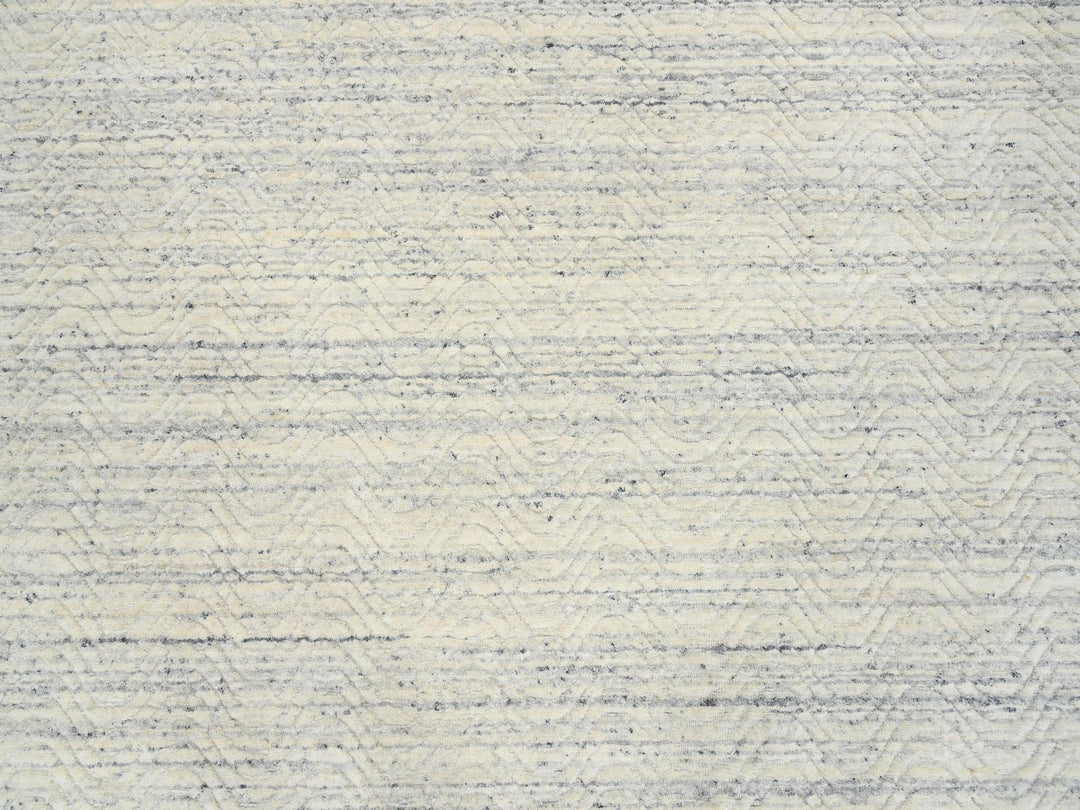 9'10" x 9'10" New Hand Loomed Beige Wool Round Oriental Rug - MOA10264605