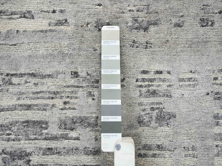 13'7" x 14'0" New Hand Knotted Grey Wool Square Oriental Rug - MOA10264710