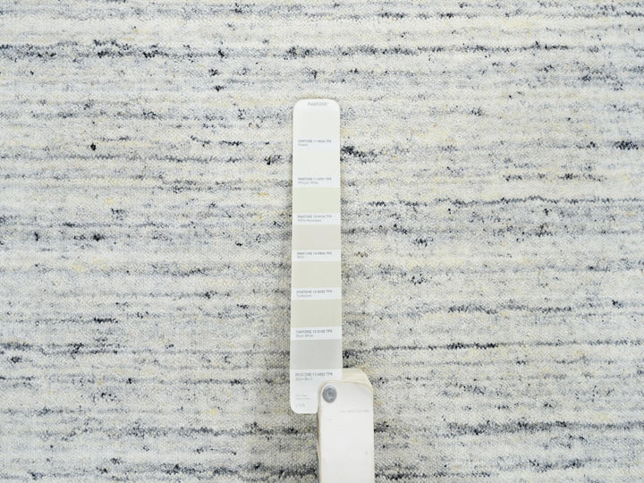 10'0" x 10'0" New Hand Loomed Ivory Wool Round Oriental Rug - MOA10264795