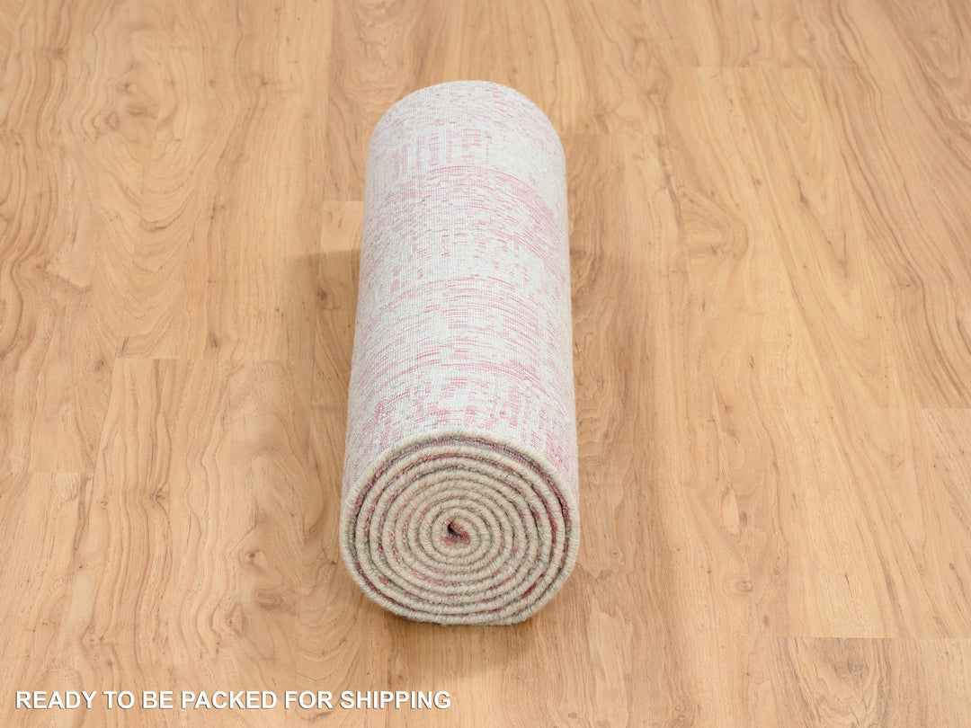 2'6" x 10'0" New Hand Loomed Pink Wool & Art Silk Runner Oriental Rug - MOA10264813