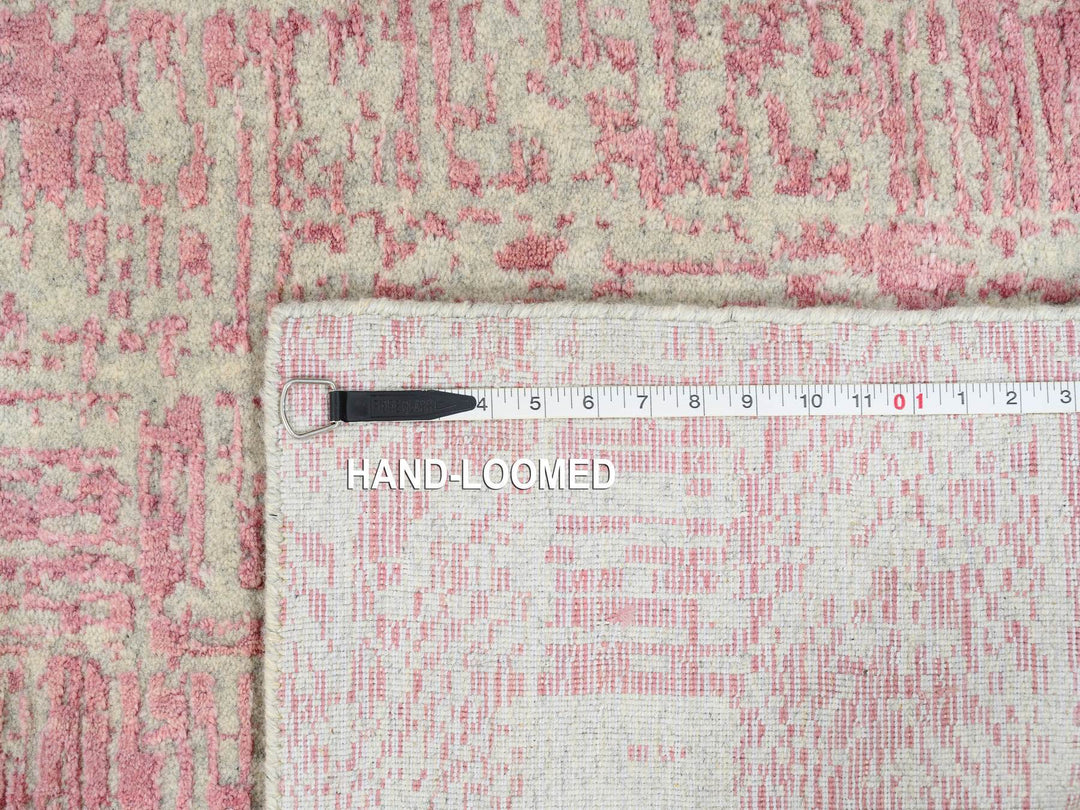 2'6" x 10'0" New Hand Loomed Pink Wool & Art Silk Runner Oriental Rug - MOA10264814