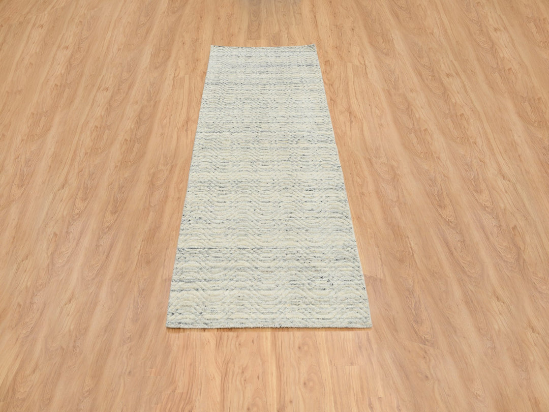 2'6" x 7'10" New Hand Loomed Beige Wool Runner Oriental Rug - MOA10264826