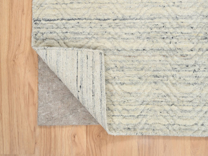 2'6" x 7'10" New Hand Loomed Beige Wool Runner Oriental Rug - MOA10264826