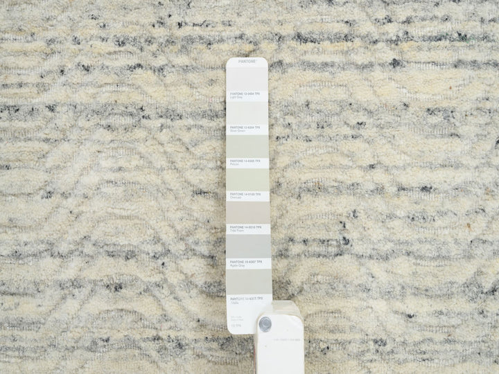 2'6" x 7'10" New Hand Loomed Beige Wool Runner Oriental Rug - MOA10264826