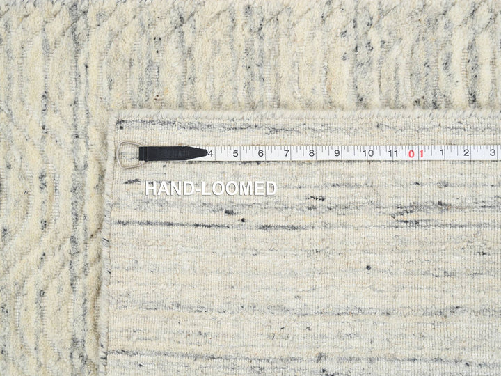 2'6" x 7'10" New Hand Loomed Beige Wool Runner Oriental Rug - MOA10264826