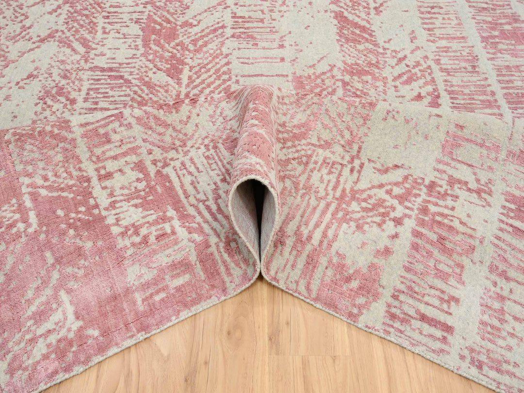 11'10" x 17'10" New Hand Loomed Pink Wool & Art Silk Rectangle Oriental Rug - MOA10264836