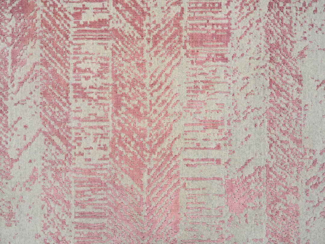 11'10" x 17'10" New Hand Loomed Pink Wool & Art Silk Rectangle Oriental Rug - MOA10264836