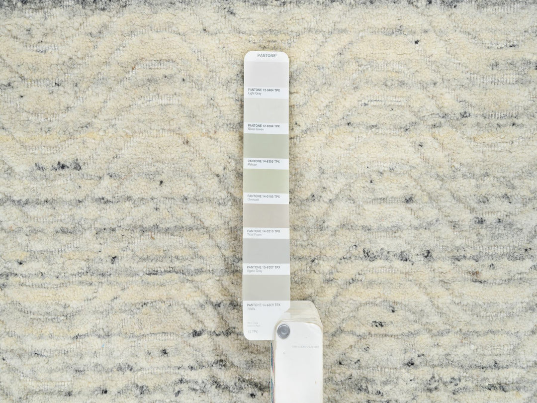 6'0" x 6'0" New Hand Loomed Beige Wool Round Oriental Rug - MOA10264838