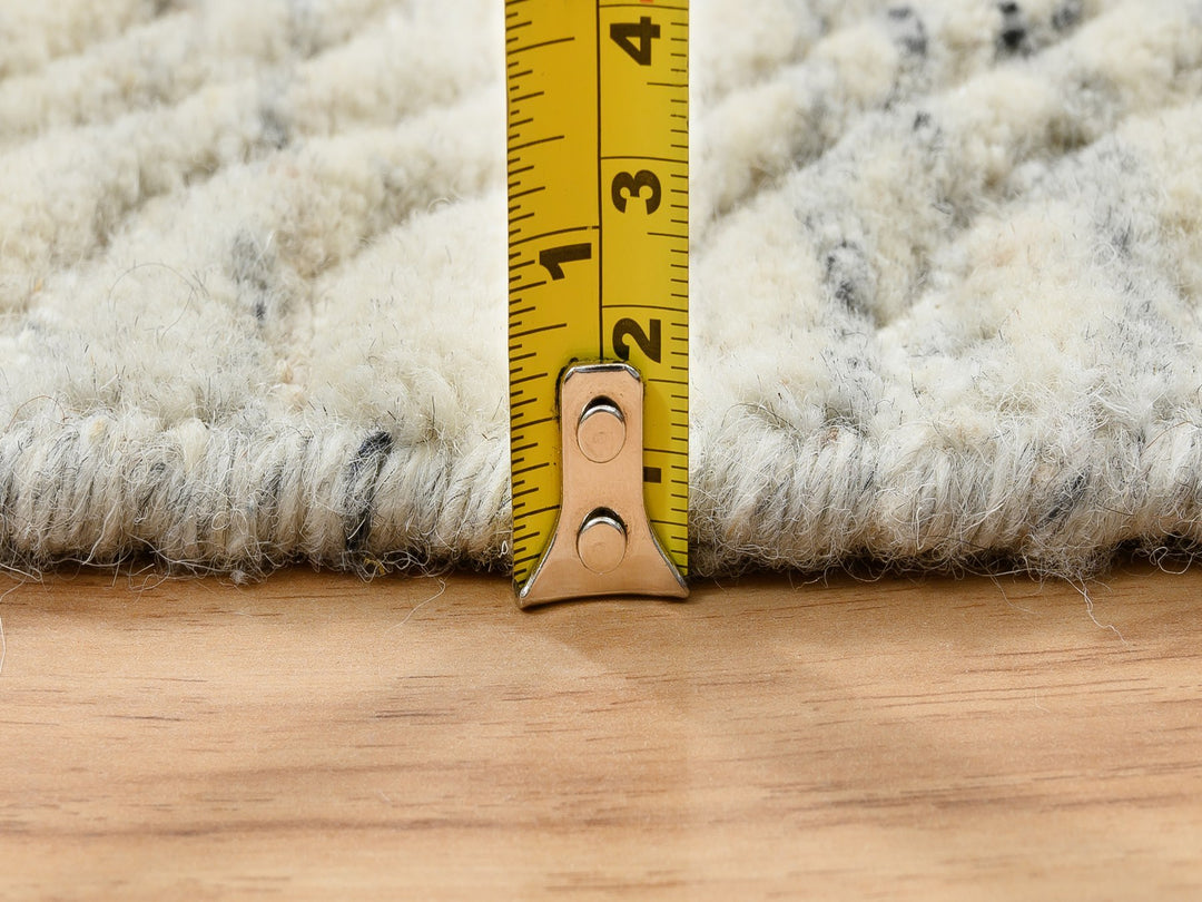 6'0" x 6'0" New Hand Loomed Beige Wool Round Oriental Rug - MOA10264838