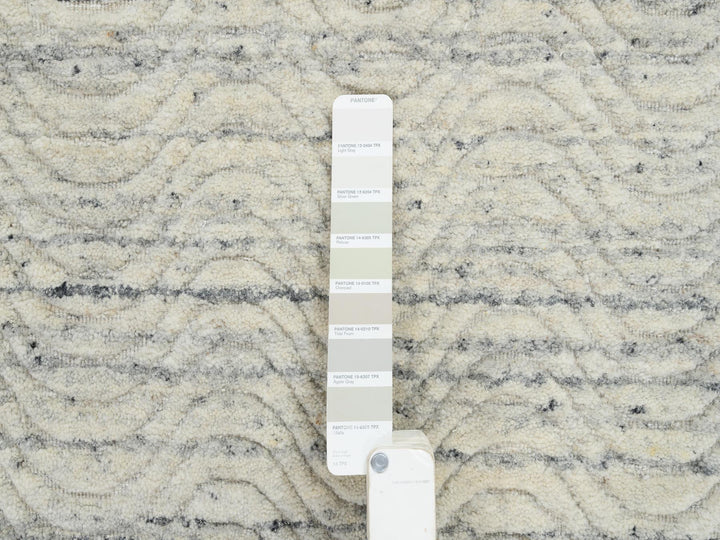 2'6" x 6'0" New Hand Loomed Beige Wool Runner Oriental Rug - MOA10264839