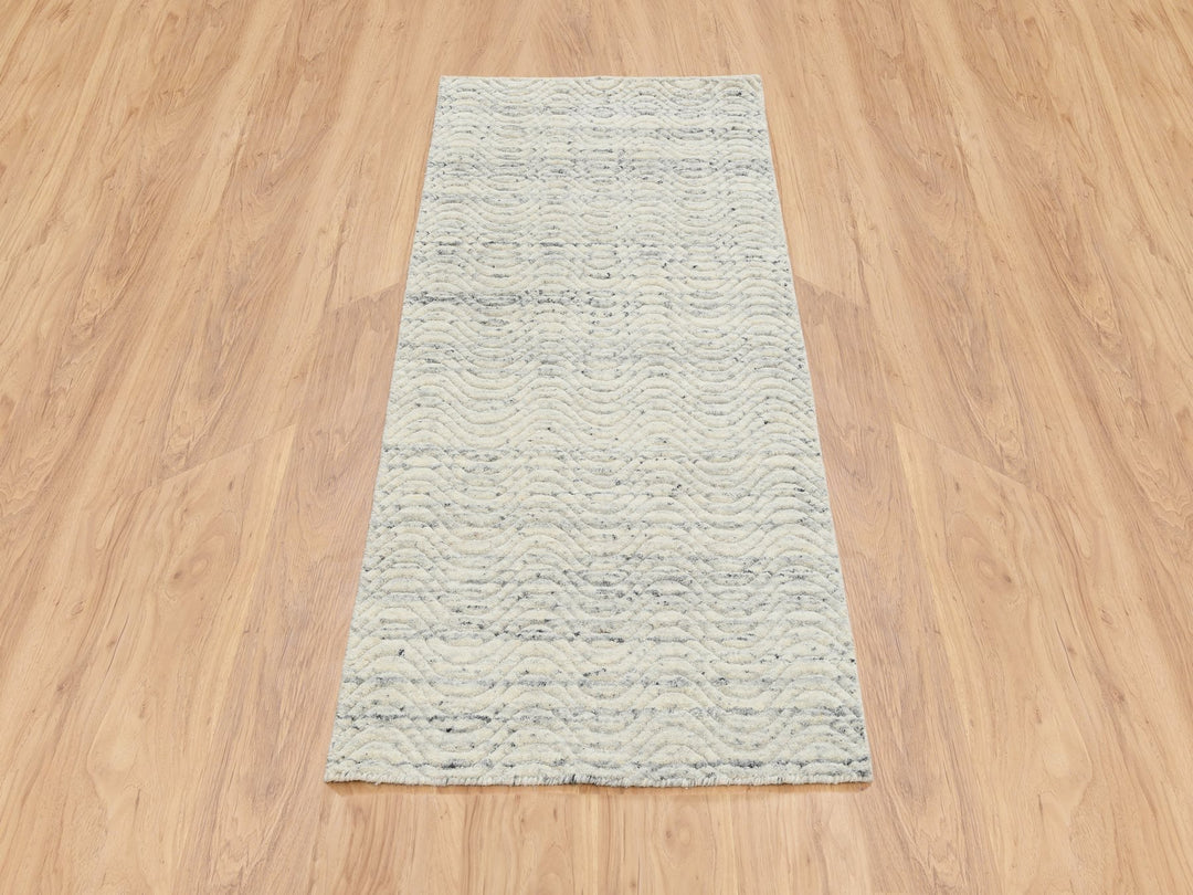 2'6" x 6'0" New Hand Loomed Beige Wool Runner Oriental Rug - MOA10264840