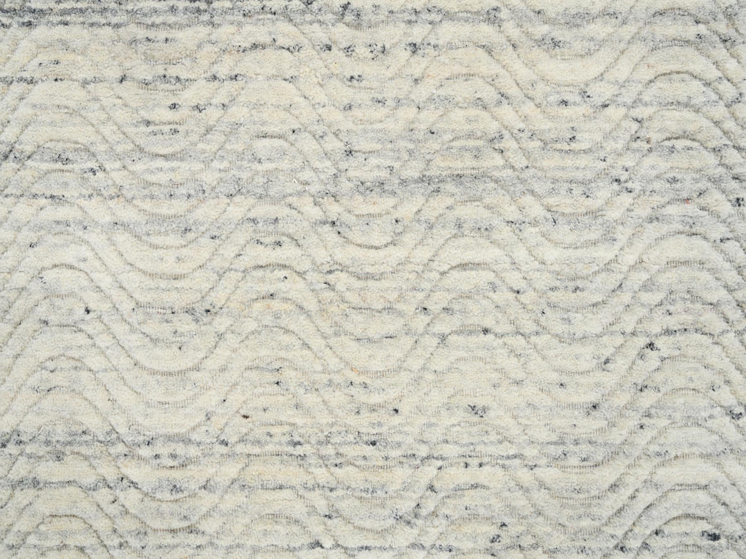 2'6" x 6'0" New Hand Loomed Beige Wool Runner Oriental Rug - MOA10264840