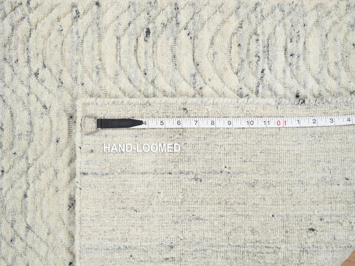 2'6" x 6'0" New Hand Loomed Beige Wool Runner Oriental Rug - MOA10264840