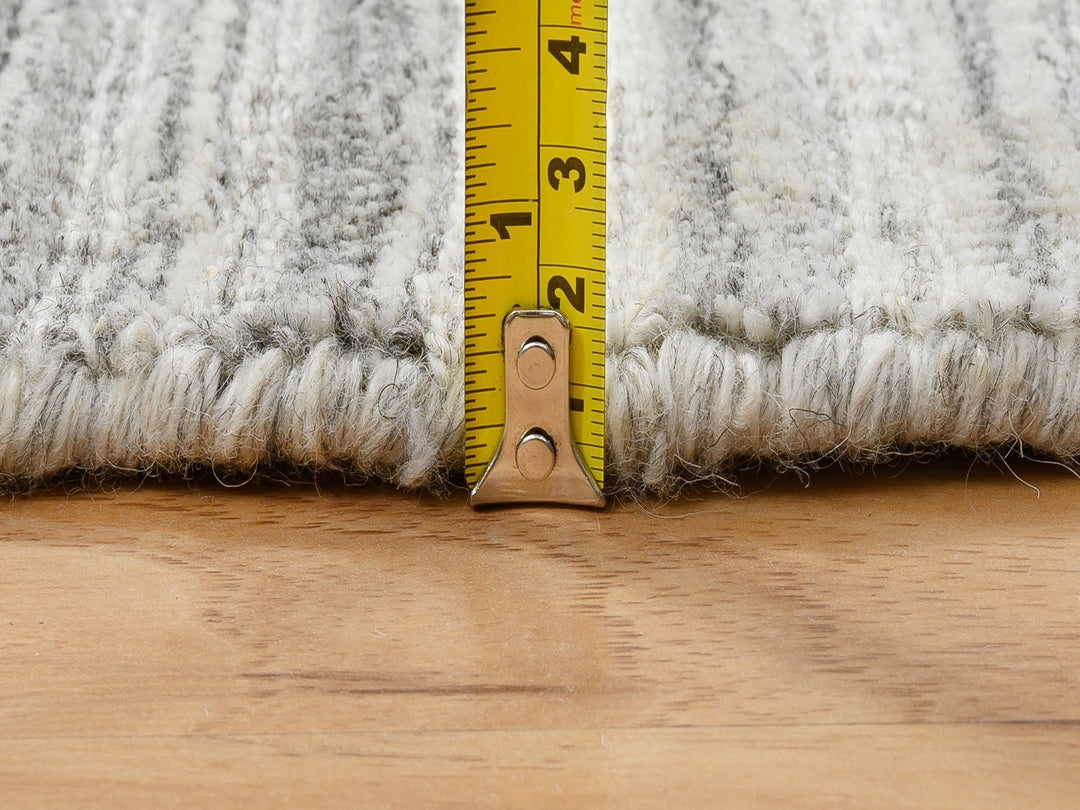 5'10" x 5'10" New Hand Loomed Grey Wool Round Oriental Rug - MOA10264984