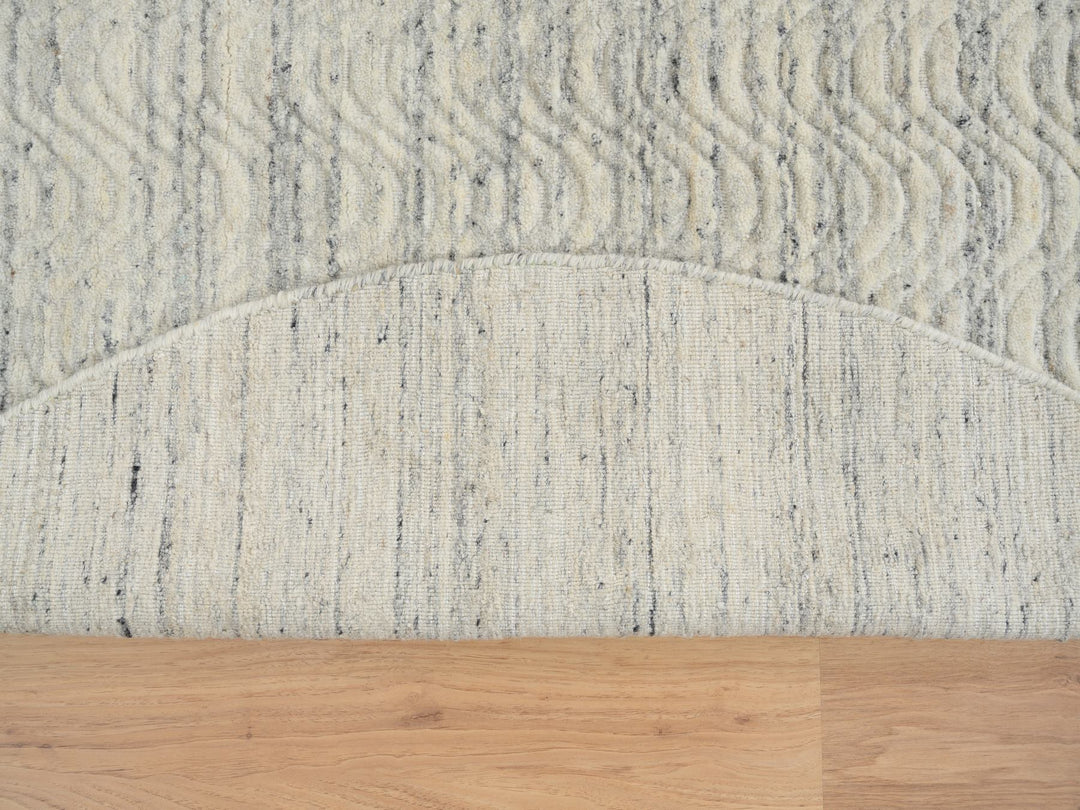 5'10" x 5'10" New Hand Loomed Beige Wool Round Oriental Rug - MOA10265024