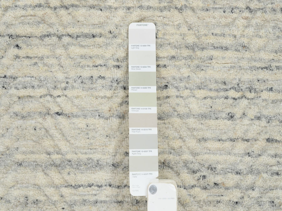 5'10" x 5'10" New Hand Loomed Beige Wool Round Oriental Rug - MOA10265024