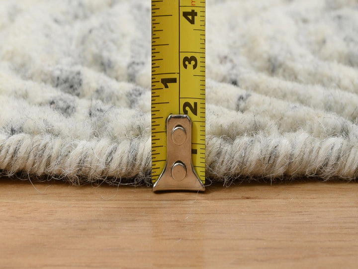 5'10" x 5'10" New Hand Loomed Beige Wool Round Oriental Rug - MOA10265024