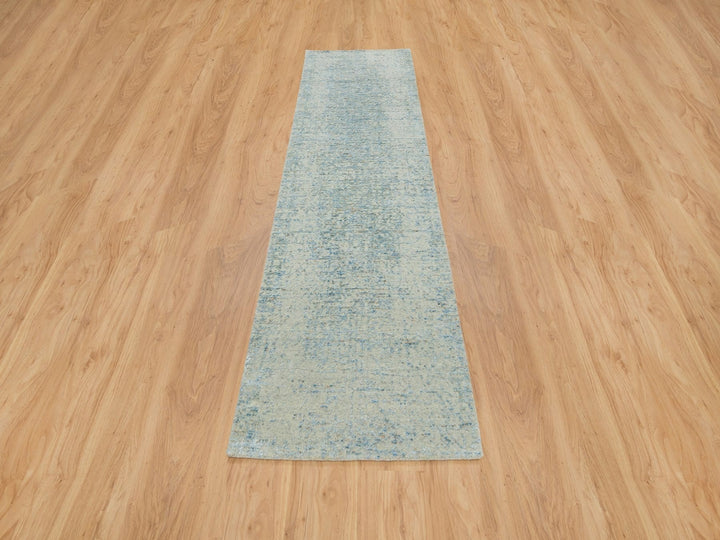 2'6" x 10'0" New Hand Loomed Grey Wool & Silk Runner Oriental Rug - MOA10265191