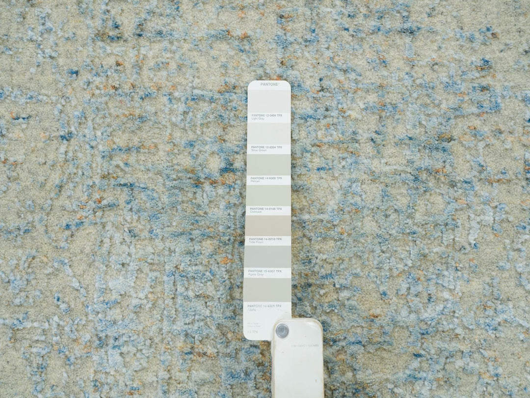 2'6" x 10'0" New Hand Loomed Grey Wool & Silk Runner Oriental Rug - MOA10265191