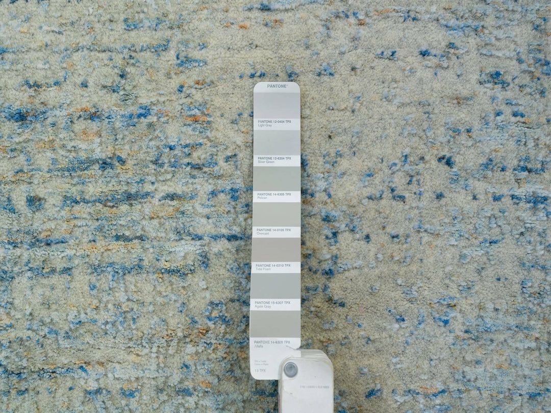 2'6" x 8'0" New Hand Loomed Grey Wool & Silk Runner Oriental Rug - MOA10265194