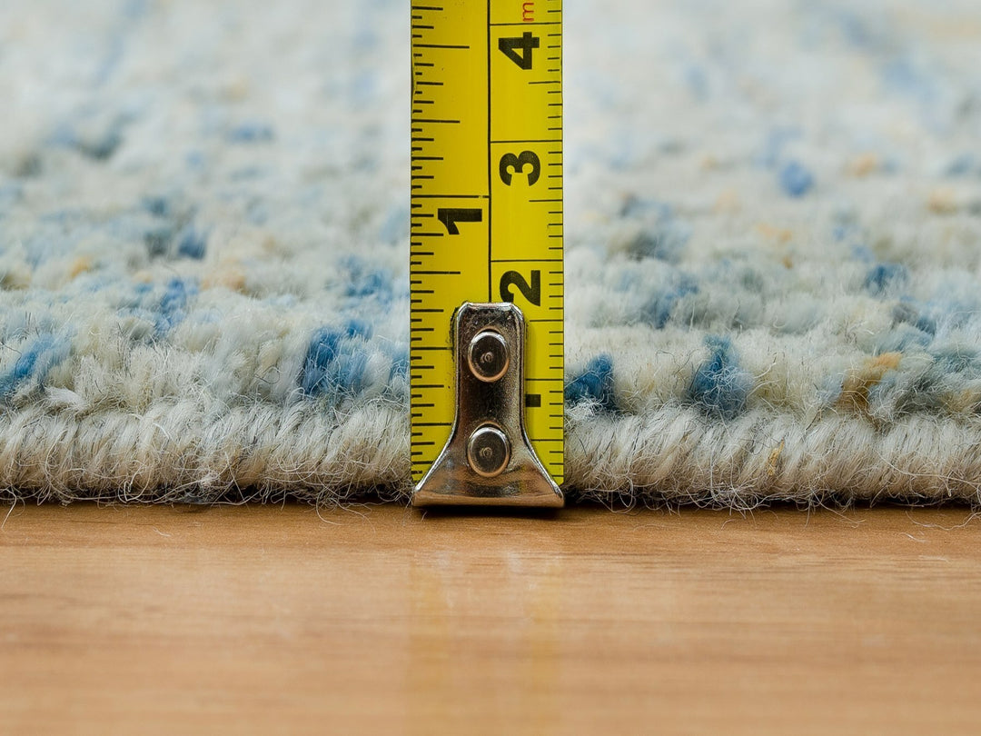 2'6" x 8'0" New Hand Loomed Grey Wool & Silk Runner Oriental Rug - MOA10265194