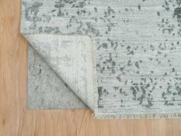 9'11" x 14'0" New Hand Knotted Grey Wool & Silk Rectangle Oriental Rug - MOA10265874