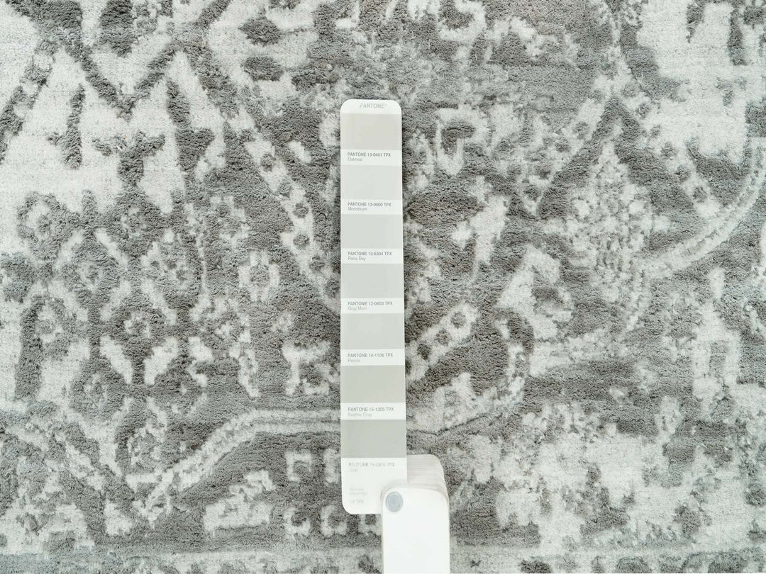 9'11" x 14'0" New Hand Knotted Grey Wool & Silk Rectangle Oriental Rug - MOA10265874