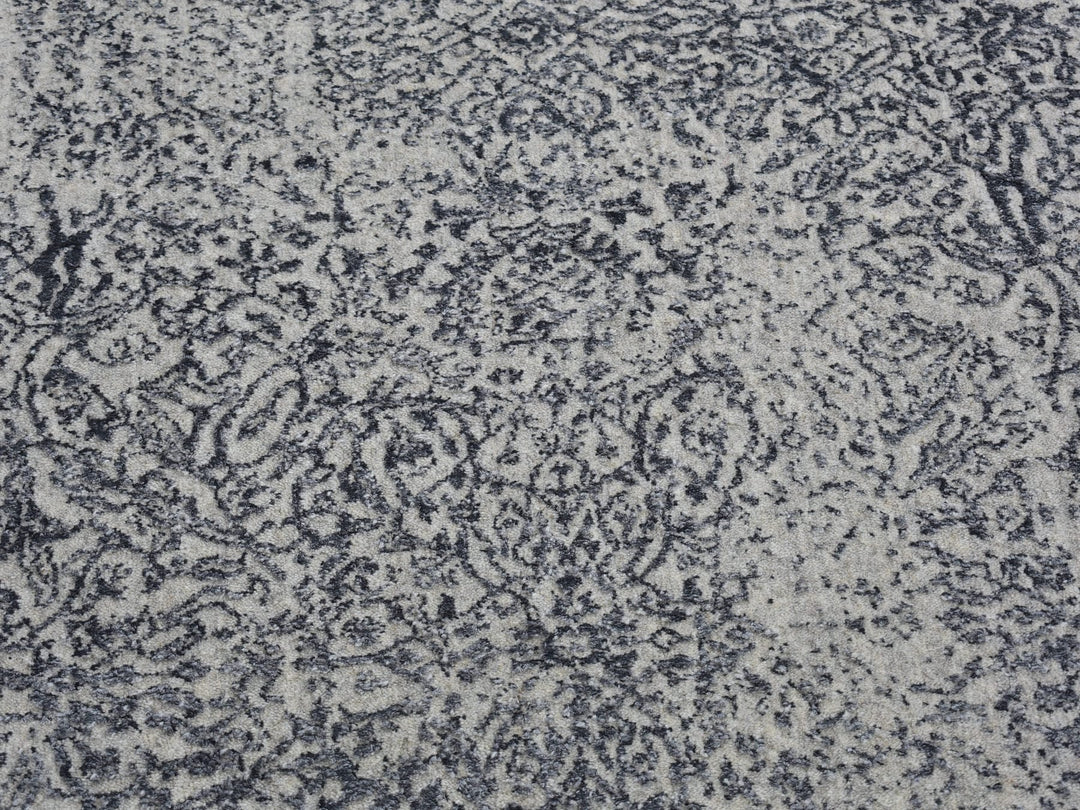 7'10" x 9'9" New Hand Loomed Grey Wool & Silk Rectangle Oriental Rug - MOA10266438