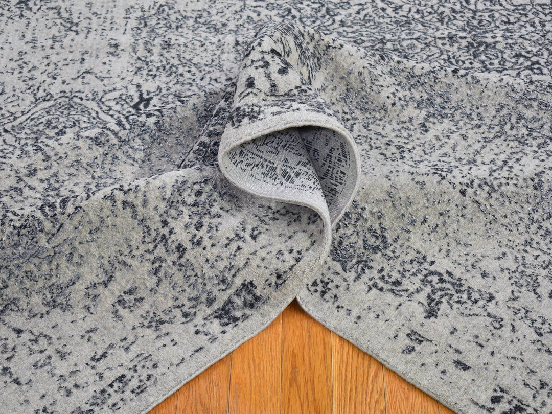 7'10" x 9'9" New Hand Loomed Grey Wool & Silk Rectangle Oriental Rug - MOA10266438