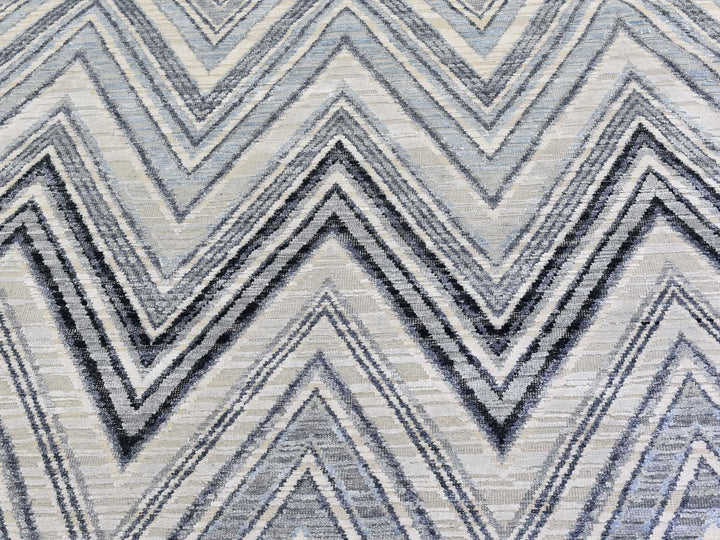 11'9" x 11'9" New Hand Knotted Ivory Wool & Silk Round Oriental Rug - MOA10266853