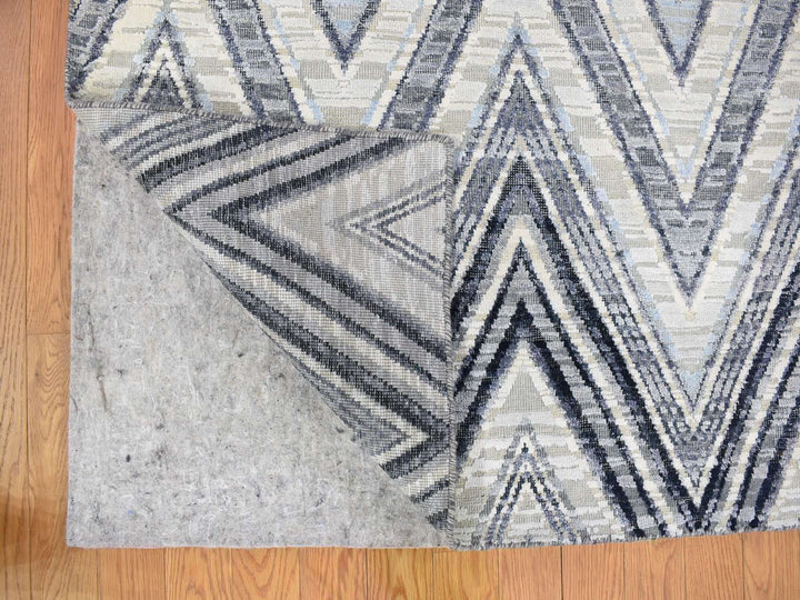 9'10" x 14'3" New Hand Knotted Ivory Wool & Silk Rectangle Oriental Rug - MOA10266874