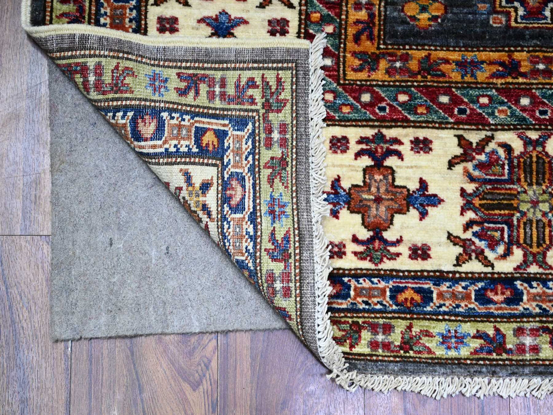 5'9" x 7'10" New Hand Knotted Grey Wool Rectangle Oriental Rug - MOA10274800