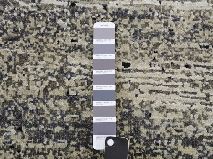 11'11" x 12'0" New Hand Knotted Black Wool & Silk Round Oriental Rug - MOA10275337