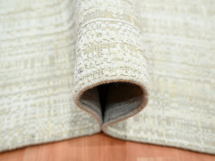 8'11" x 12'4" New Hand Knotted Ivory Wool & Silk Rectangle Oriental Rug - MOA10275505