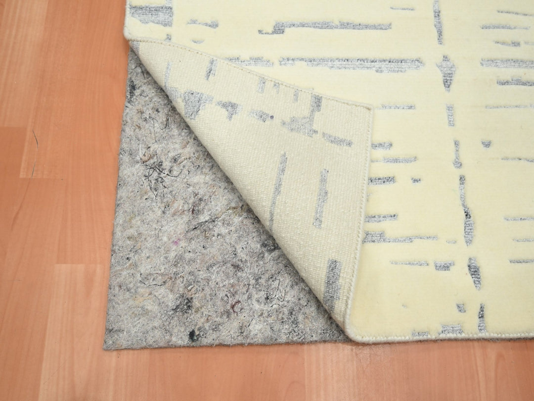 5'0" x 7'0" New Hand Knotted Ivory Wool Rectangle Oriental Rug - MOA10275646