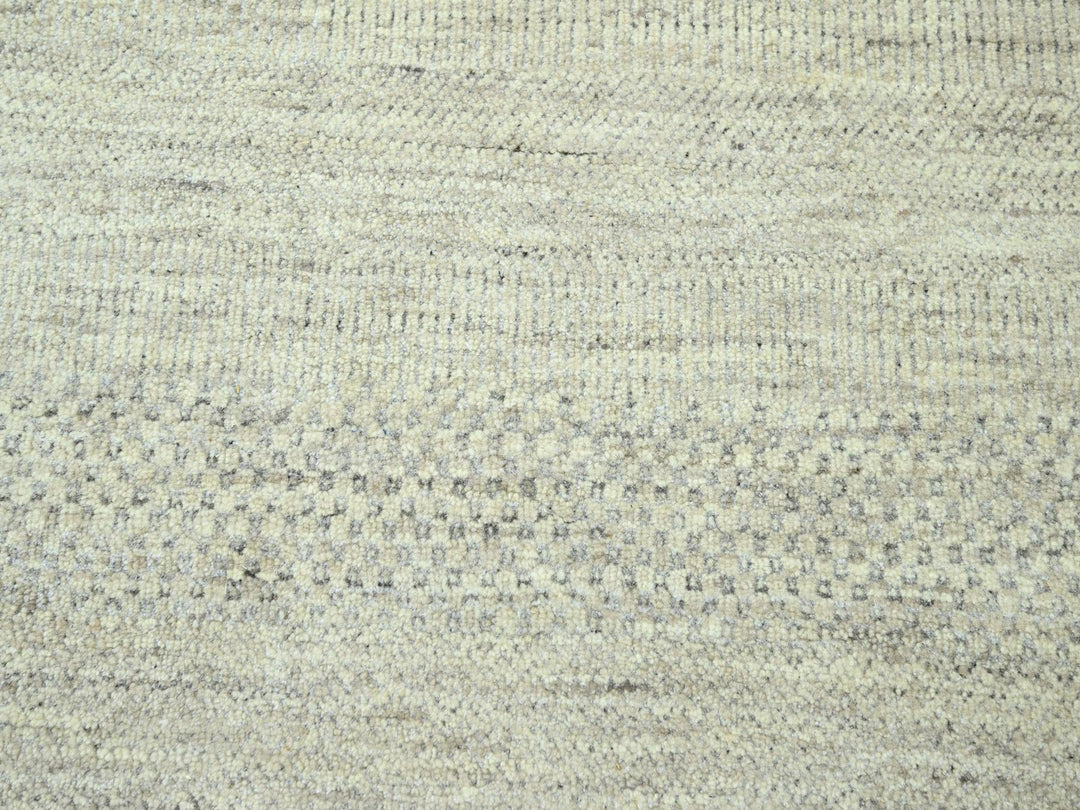 10'0" x 14'0" New Hand Loomed Ivory Wool & Silk Rectangle Oriental Rug - MOA10276335