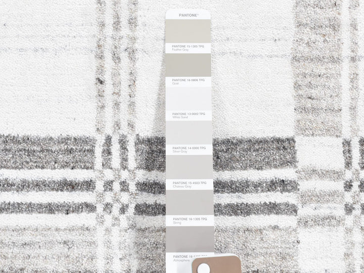 2'0" x 3'0" New Hand Loomed Ivory Wool Rectangle Oriental Rug - MOA10280371