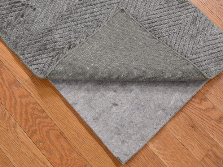 2'0" x 3'1" New Hand Loomed Beige Silk Rectangle Oriental Rug - MOA10280373