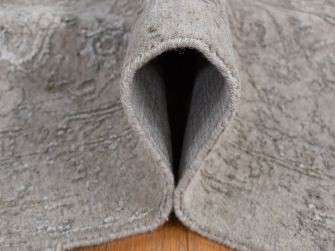 8'9" x 12'1" New Hand Loomed Grey Wool & Silk Rectangle Oriental Rug - MOA10280819