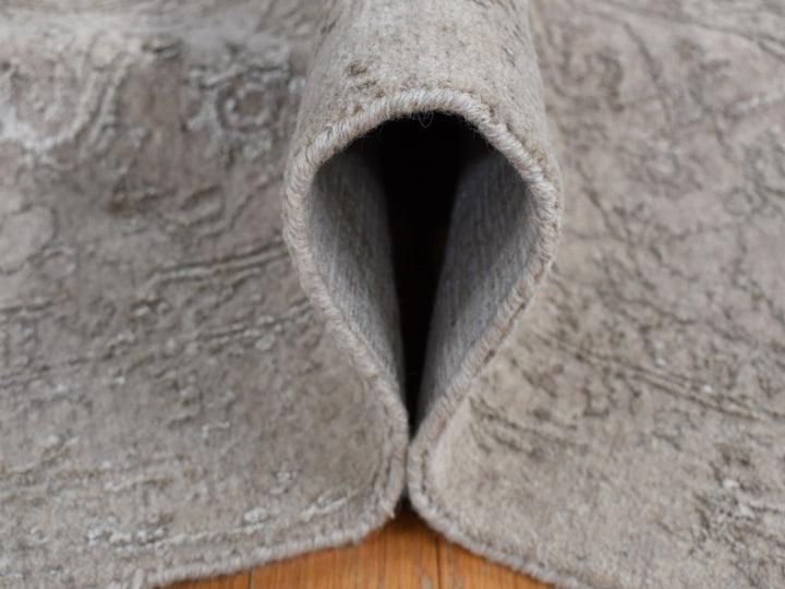 8'9" x 12'1" New Hand Loomed Grey Wool & Silk Rectangle Oriental Rug - MOA10280819