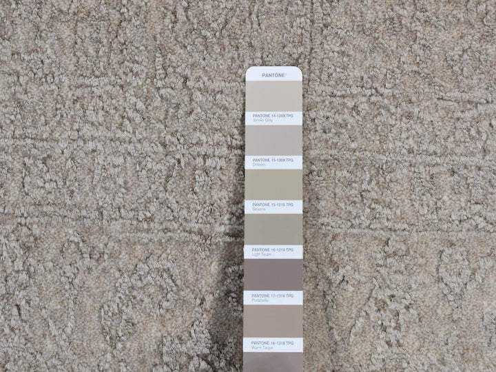 5'9" x 9'0" New Hand Loomed Grey Wool & Art Silk Rectangle Oriental Rug - MOA10280977