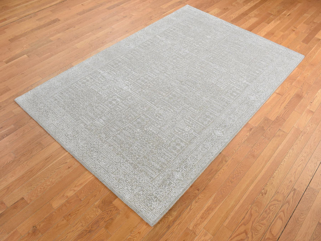 5'9" x 9'0" New Hand Loomed Grey Wool & Silk Rectangle Oriental Rug - MOA10280978