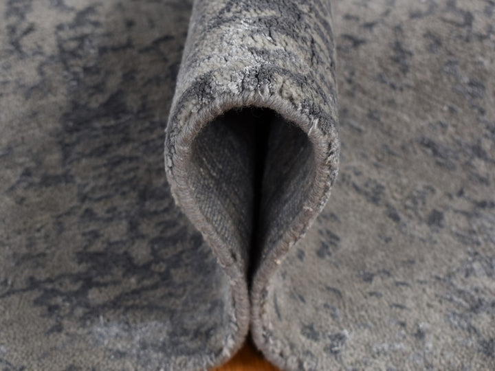 6'0" x 9'0" New Hand Loomed Grey Wool & Silk Rectangle Oriental Rug - MOA10280998