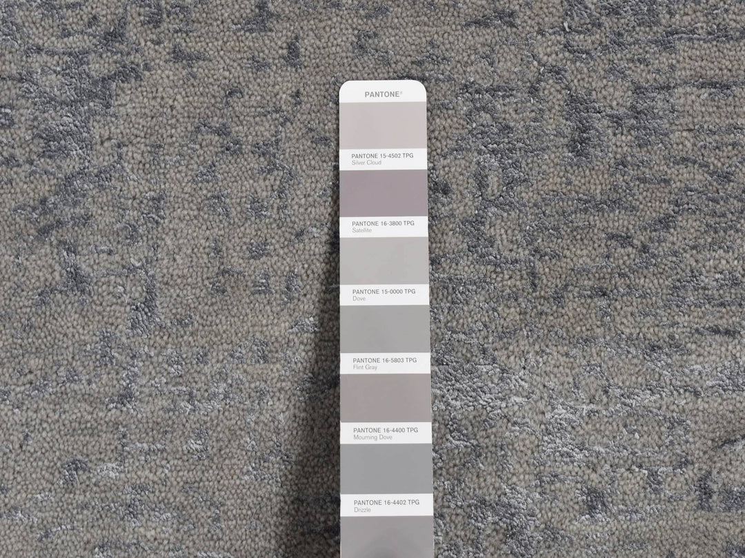 6'0" x 9'0" New Hand Loomed Grey Wool & Silk Rectangle Oriental Rug - MOA10280998